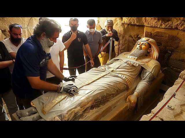 King Solmon's Tomb Opened After 3000 Years, What They Found Inside SHOCKED The World! - YouTube